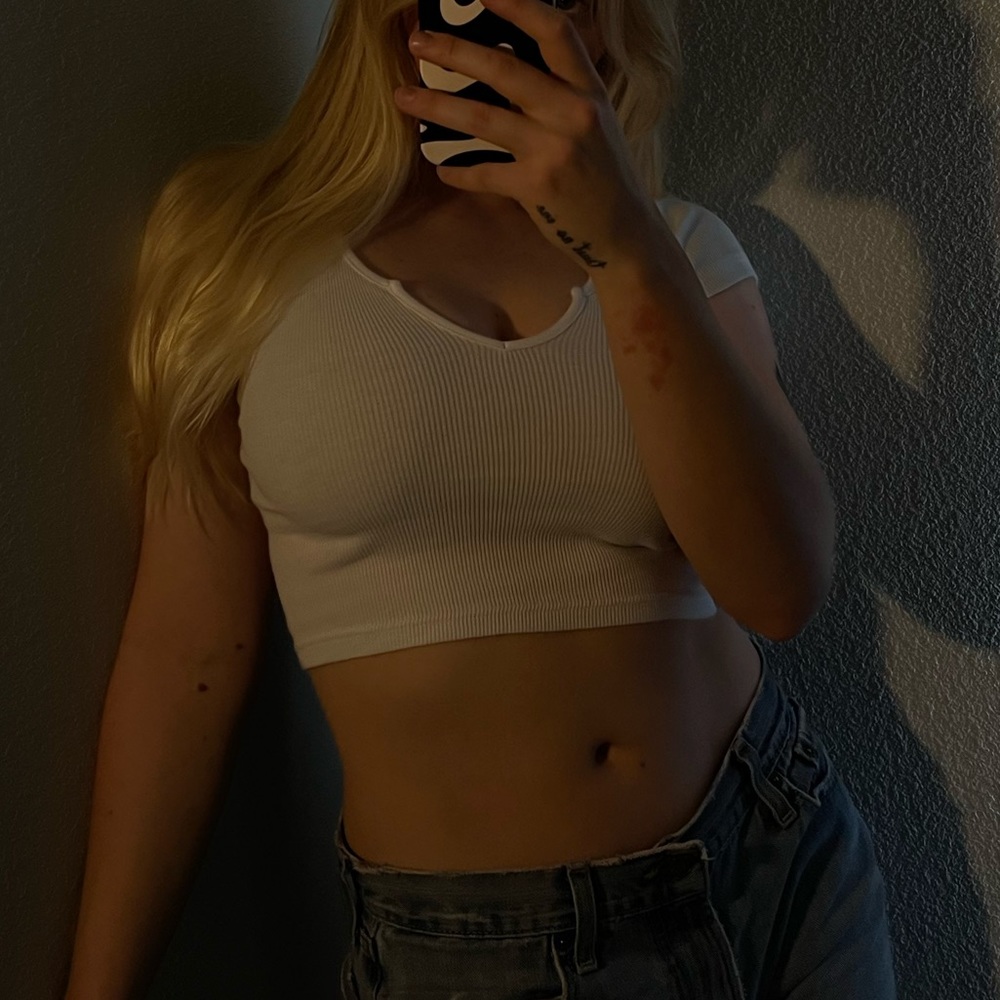Cropped top